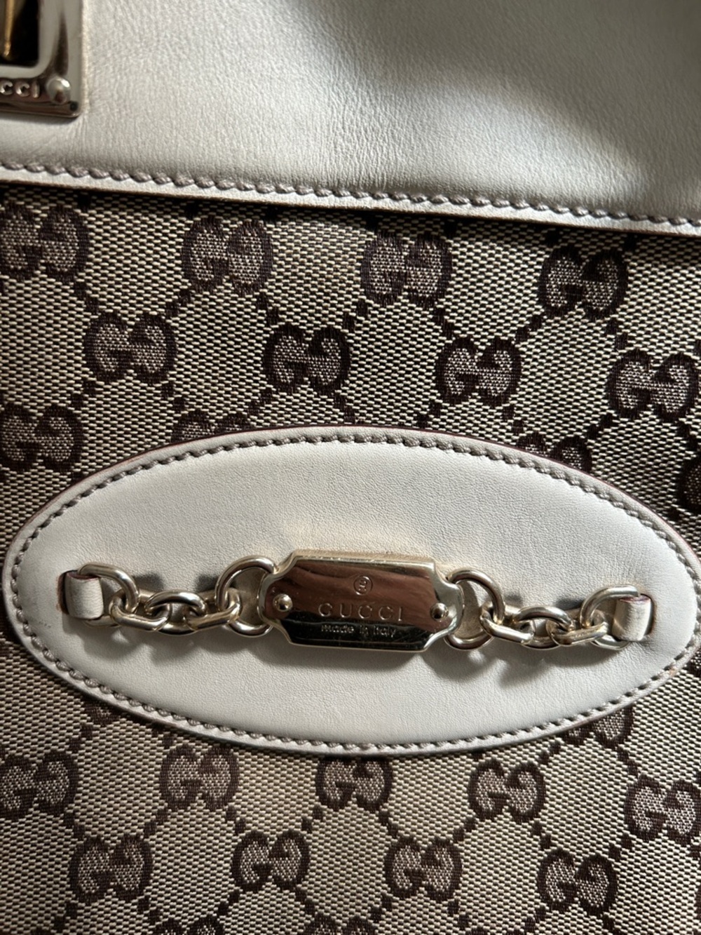 7006. Authentic Gucci Beige and Brown GG Monogram Tote with COA. - Picture 2 of 16